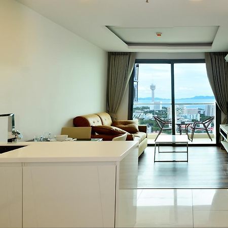 Peak Towers Condominium Pattaya Exterior photo