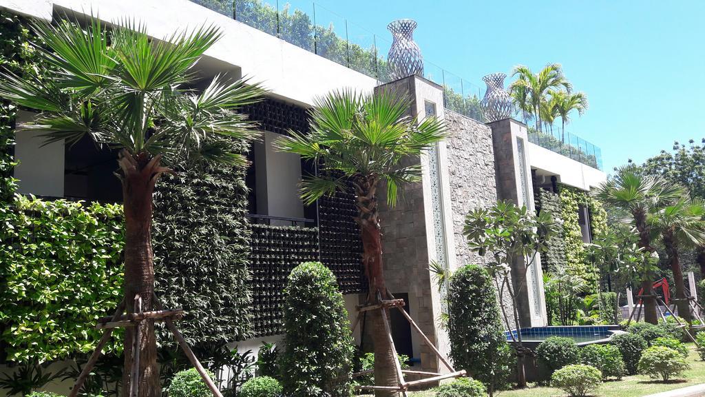Peak Towers Condominium Pattaya Exterior photo
